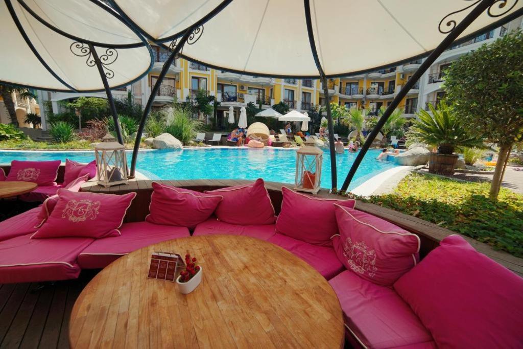 Monte Carlo Lejlighedshotel Sunny Beach Eksteriør billede